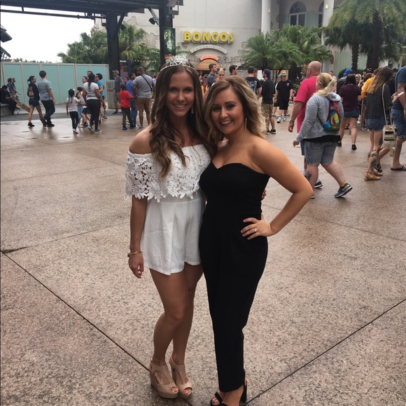 Love Triangle Bardot Lace Romper - Picture 4 of 4